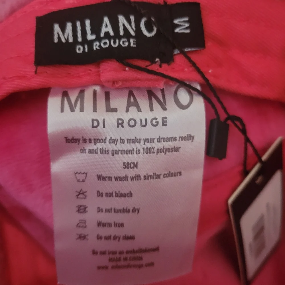 Milano Di Rouge NWT Fuzzy Pink Bucket‎ Hat Size Medium Ladies